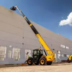 JCB 508-66TC lifting materials to roof of building.