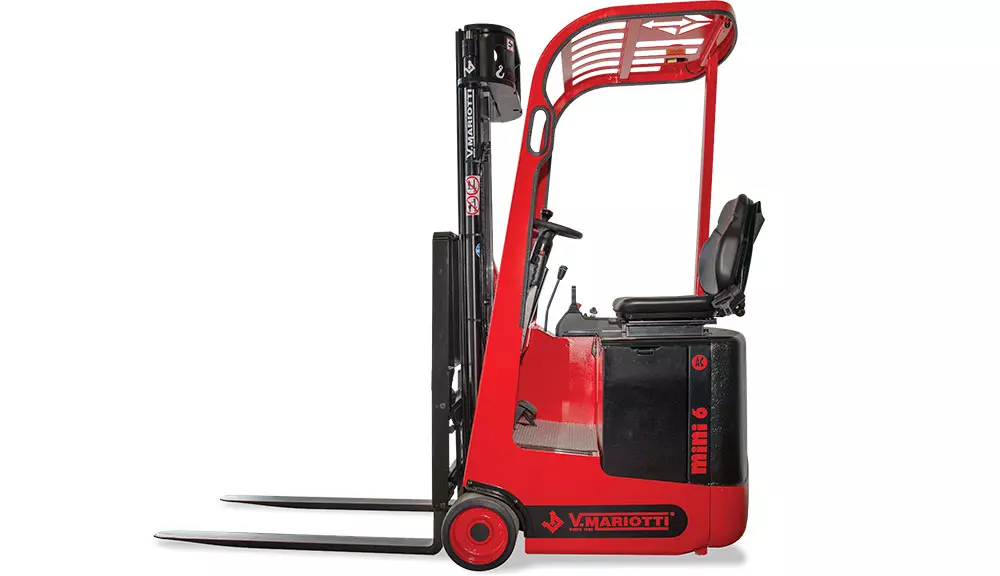 Mariotti MINI 4 electric 3 wheel forklift side view.