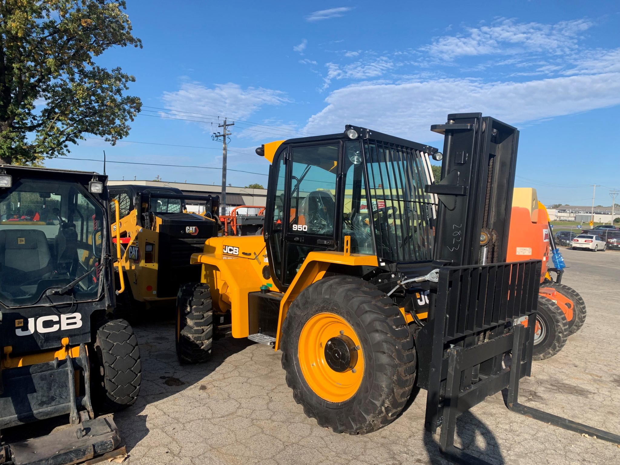 2022 – JCB 950
