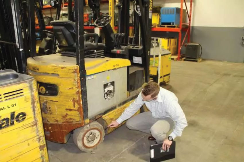 Mobile tire press services.