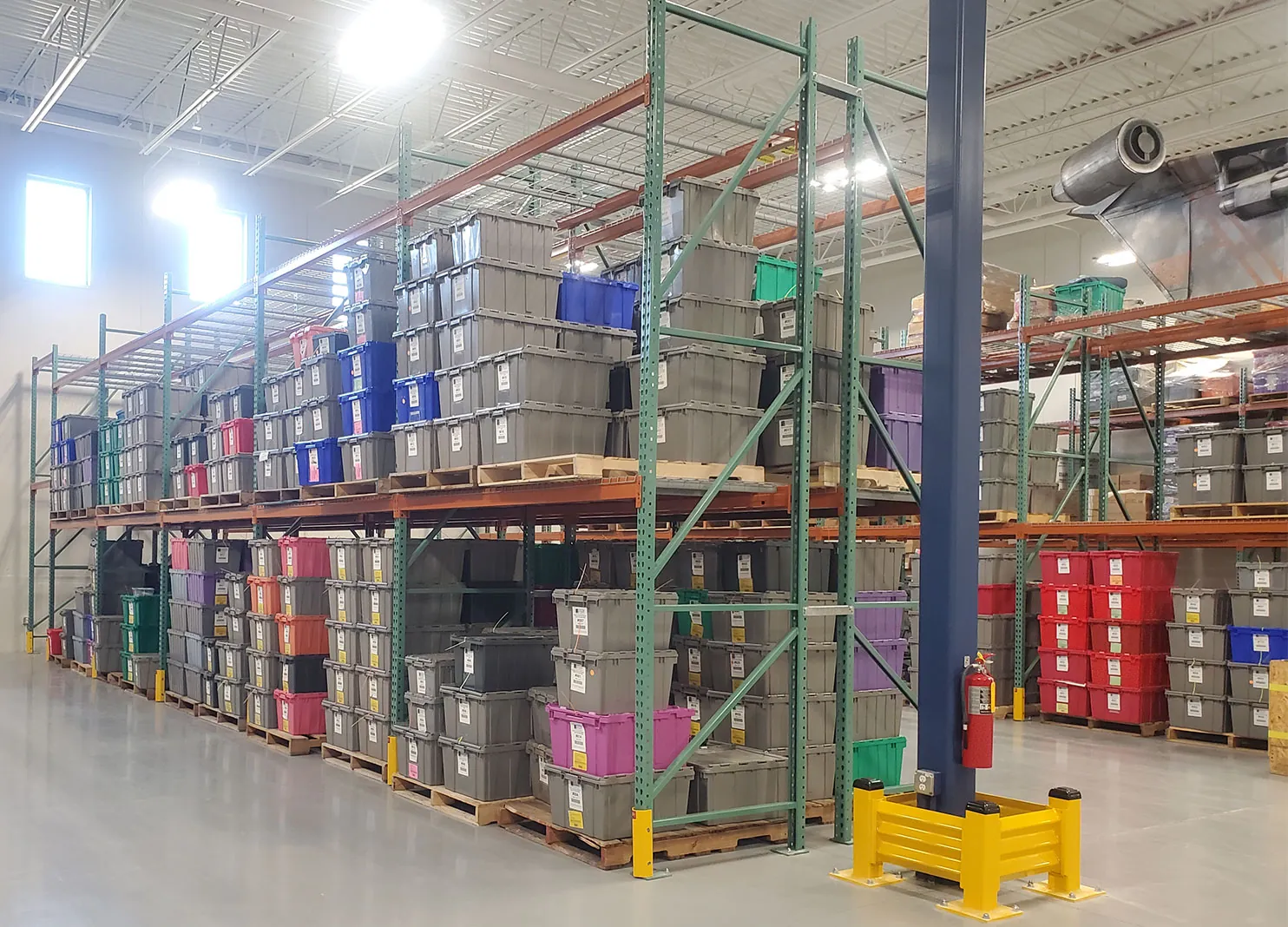 Einstein Project warehouse pallet racking.