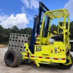 Donkey The Jack forklift transporting bricks.