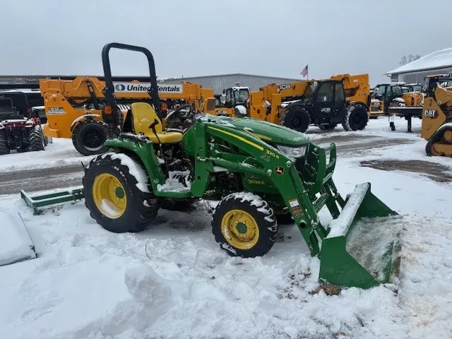 2023 - John Deere 3039 | Fairchild Equipment