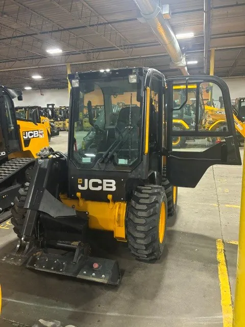 2024 – JCB 270W